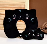 Подушка туристическая "Кошечка" 30х26см, с маской для сна