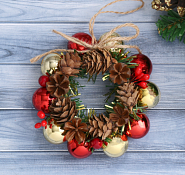Венок новогодний "Шарики" 10см